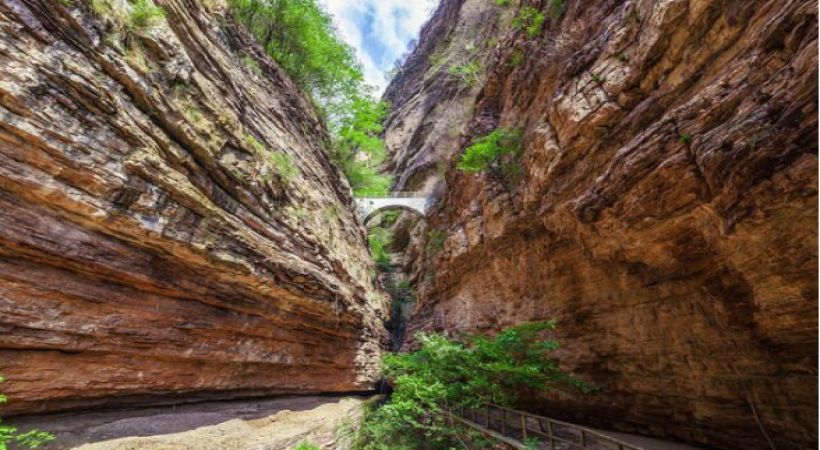 Hell's Gate National Park Cycling Safari